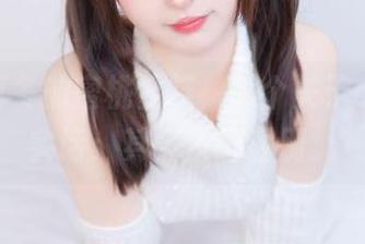 神楽坂真冬的蜜桃雪糕，一个关于cos的小实话：其实没啥区别。