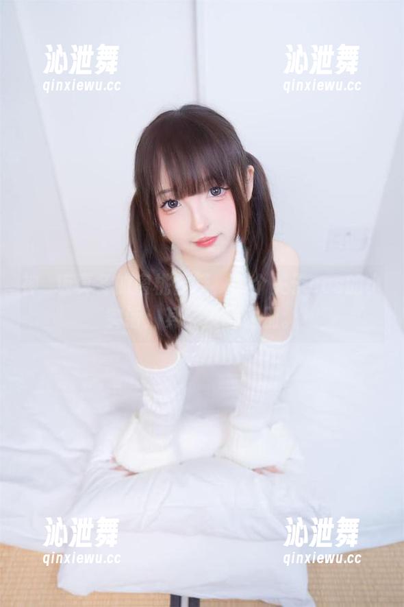神楽坂真冬 神楽坂真冬的蜜桃雪糕,一个关于cos的小实话:其实没啥区别。