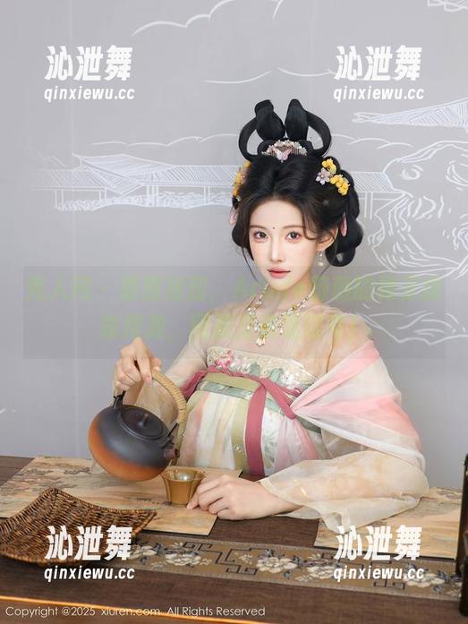 秀人网 - 原图送到，Arude薇薇的裸足随意摆放，图册里略显浮夸！