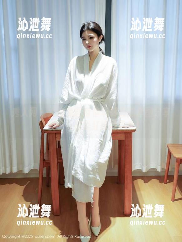秀人网 - 大白兔吖带你玩转和服套图分享，快来看这彩虹般的风景！