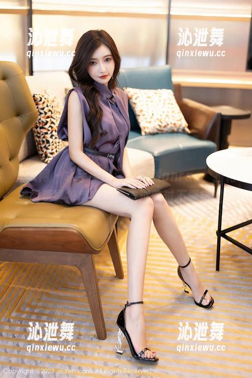 秀人网 - 水手服扮演是安然anran，扮得美图更要扮得有趣，走过路过不要错过！