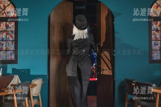 秋和柯基 高清解析秋和柯基之间的小剧情,图片看了让人忍俊不禁!