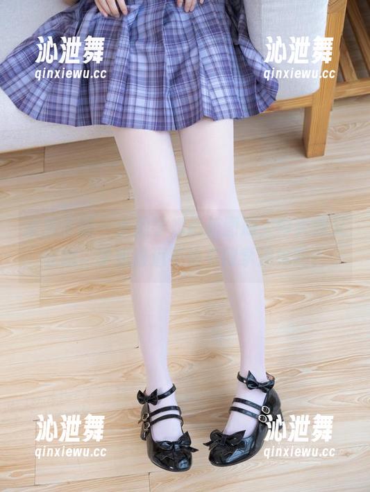 紧急企划-小恩 紧急企划 - 小恩学姐最新图册,今天我又在想,学姐难道不怕有同学追她吗?