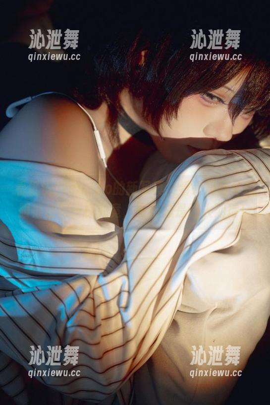 看纸悦Etsu_ko的新写真，看来玛丽体操服很值得一探究竟，更新总是让人期待！