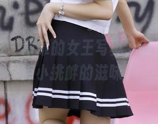 绮梦摄影 - 章章的女王写真，既温柔又带点小挑衅的滋味。