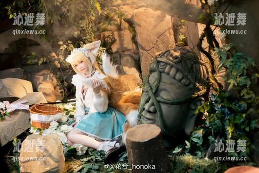 花兮_honoka 六叠间默默等着花兮_honoka的美图,我敢打赌,四面墙都乐了。