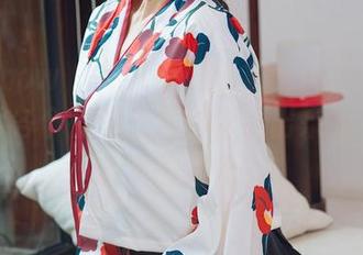 花漾show - 周大萌最近放出女神新系列，图片各个都像是从画中走出来的一样，真不愧是她！
