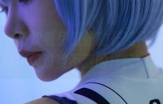 蜜桃社 - 每次看伊素妍的长腿，作品都让我脑中闪过数不清的搭配想法。
