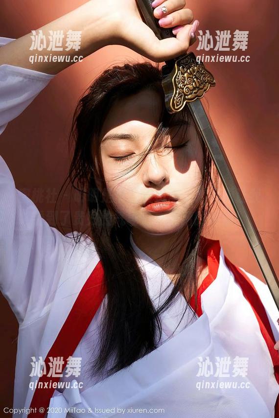 蜜桃社 - 明明是个免费资源，却好像让我看到了贵妇的气场——美绪的御姐！