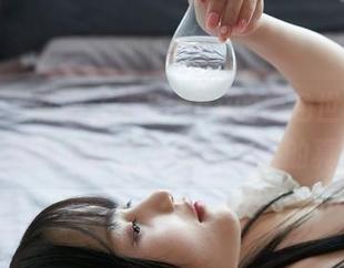 蜜桃社 - 在谢芷馨Sindy的白色世界里，原图带你直击美丽无滤镜的真实
