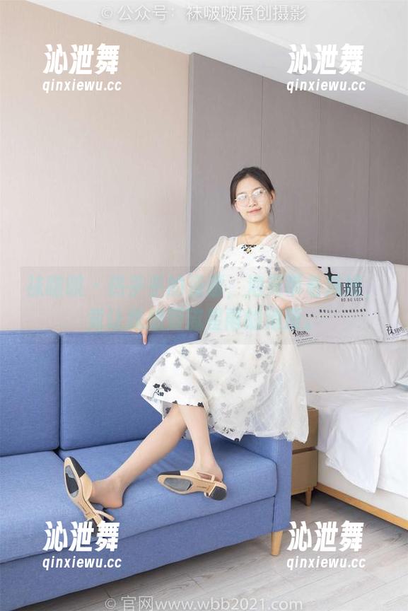 袜啵啵-泡芙 袜啵啵 - 热乎乎的资源,泡芙带着妹妹,竟让我想到流星雨的浪漫。