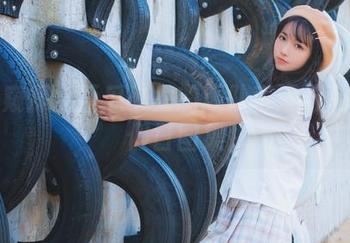 在线窥探：西瓜少女的舰队奇遇与兔女郎假日图集