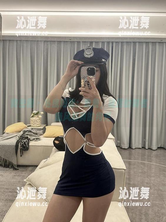 微密圈 - 私房短裙：詹詹，裙摆的舞者，随风起舞的绚烂