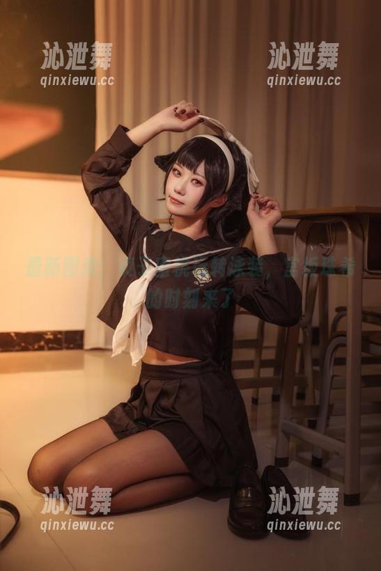 最新图库：贞子蜜桃玩转泳装，宫坂珠希的时刻来了