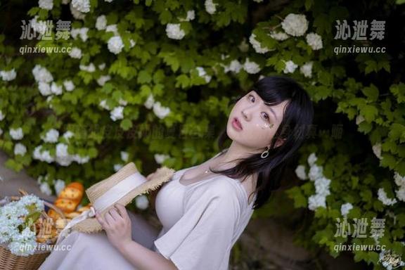 超皮皮皮奶 跟随超皮皮皮奶的夏日合集,话说她这身材真…呃