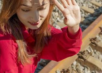 轰趴猫 - 艾小青教你如何将温柔融入私房图包，顺便附赠一块豆腐花！