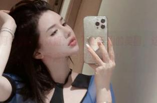 微密圈 - 阿色的蓝色妖姬：这不是普通的美图，这真是把蓝色调成了宇宙级别啊！