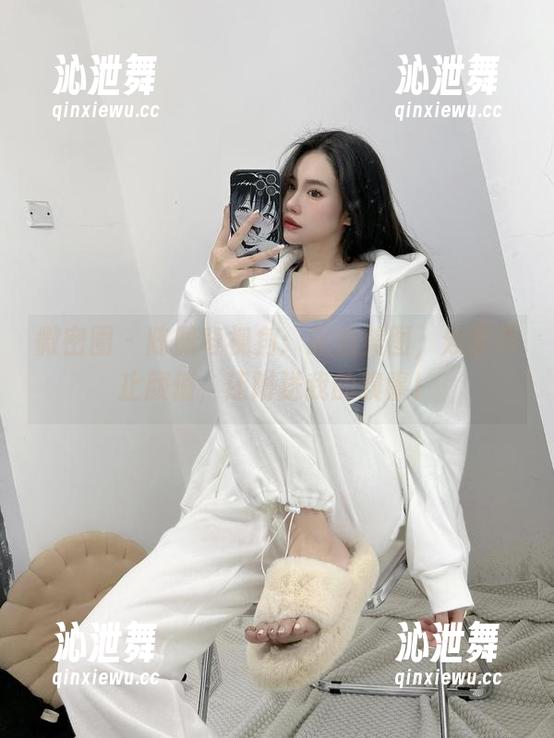 微密圈 - 陈佩奇视角：旅拍美图，分享不止颜值，还附送我的糗事！