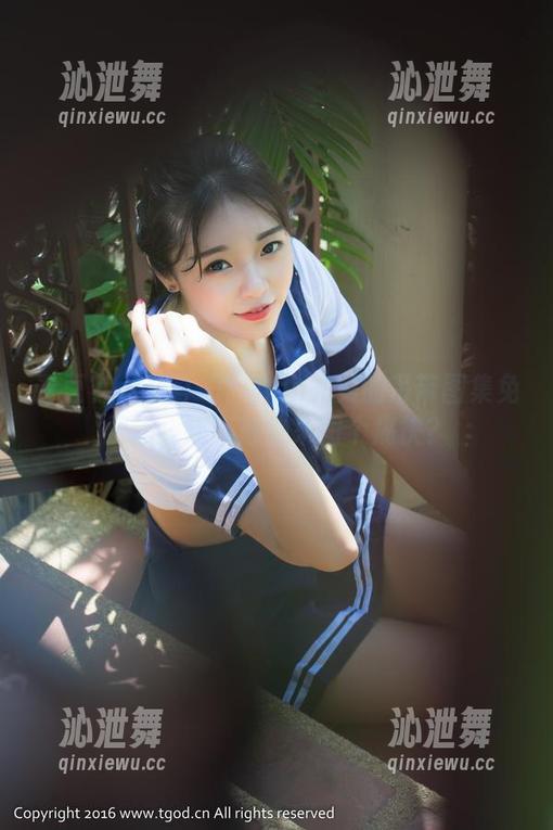 青豆客 - 战斗吧！Ann尤美的吊带图集免费送，还不赶快来图个痛快？