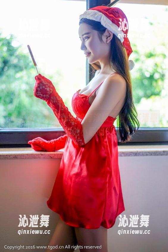 青豆客 - 看王明明如何演绎空姐，高清照片里的小聪明！