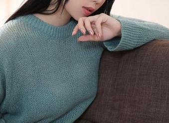 下载鹿野希的圣诞图包，免费但不知里面值不值得一看
