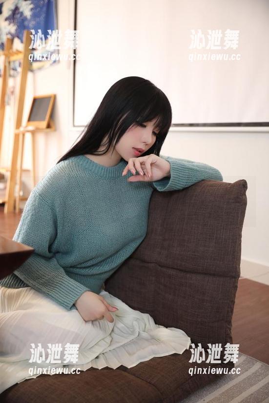 鹿野希 下载鹿野希的圣诞图包,免费但不知里面值不值得一看